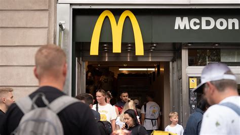 Mcdonald S Anuncia La Apertura De M S De Locales Y Nuevos