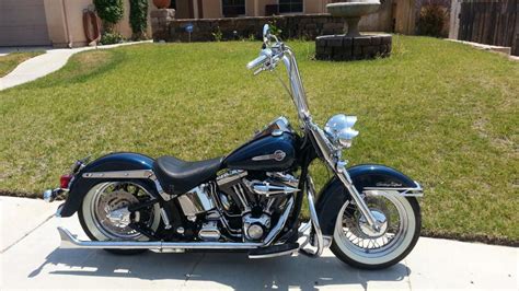 Buy 2004 Harley-Davidson Heritage Softail CLASSIC Custom on 2040-motos