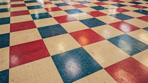 Flea Market Usa Miami Fl Red White And Blue Checkered Floor