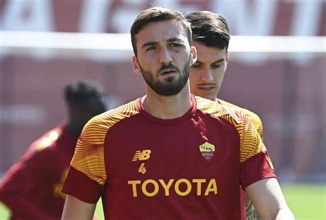 Trigoria Roma Al Lavoro In Vista Dellatalanta Foto Gallery