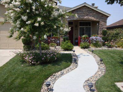 Front Yard Sidewalk Landscaping Ideas | Home Design Ideas