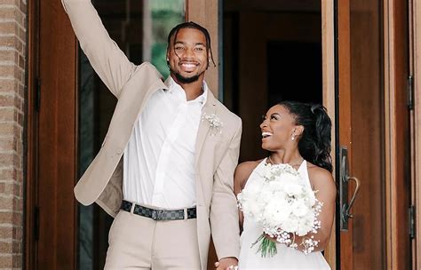 Simone Biles Reunites With Husband Jonathan Owens Following Her