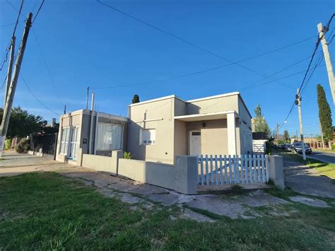 Venta Casa 30 años 3 dormitorios 80m2 1 cochera Lara 1600 Cañuelas