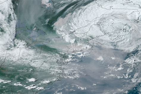 Satellite Images Show Spread of Wildfire Smoke Across Eastern U.S. - Yale E360