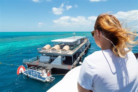 Reefsuites Underwater Hotel - Sailing Whitsundays | Underwater hotel, Sailing whitsundays ...