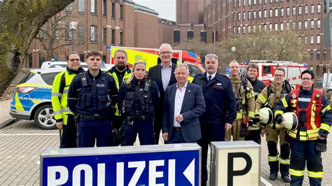 Kampagne F R Mehr Respekt Gegen Ber Einsatzkr Ften Aachener Zeitung