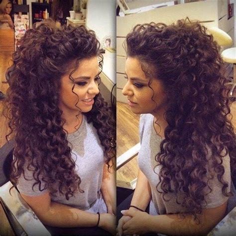 Pin By Lizeth Torres Sandoval On Maquillajes Peinados Y Uñas Curly Hair Styles Hairdos For