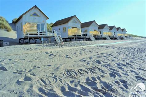 Huisjes Op Strand Zeeland Strandhuisjes Vakantie Vakantie Plekken