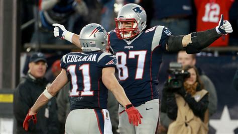 Rob Gronkowski Julian Edelman End Debate When It Comes To Buffalo Wings Fox News