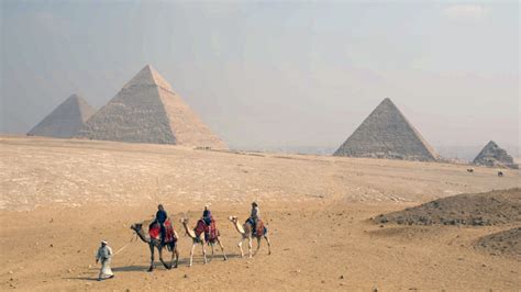 Les 7 plus belles pyramides d Égypte Documentaire 2022 Télé Star