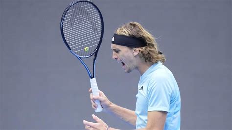 Alexander Zverev Verpasst Finale In Peking Daniil Medvedev Eine