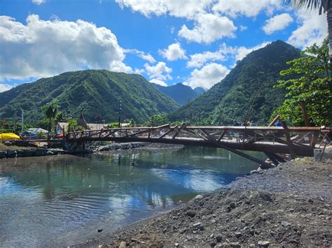 Inauguration De La Passerelle Pi Tonne De Teahupoo