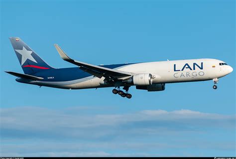 N418LA LATAM Cargo Colombia Boeing 767 316F WL Photo By Daniel Apfel