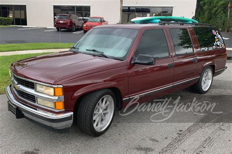 1999 Chevrolet Suburban Custom Suv