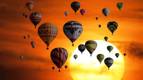 100 Hot Air Balloon Wallpapers