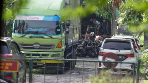 Curanmor Gudang Tni Ad Di Sidoarjo Tampung Ratusan Motor Curian Tiga