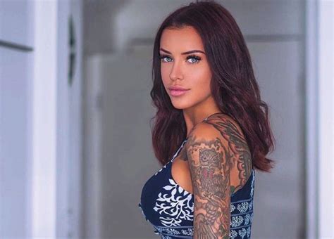 If You Like Ink Laurence Bédard Should Be Your Instagram Crush 21