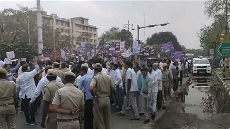 Private Hospital Operators And Doctors Protested Against Rth Bill In Jaipur Police Used Force