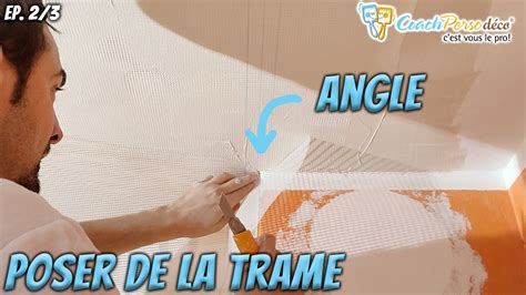 Réparer un plafond fissuré avec un enduit armé par une trame pose