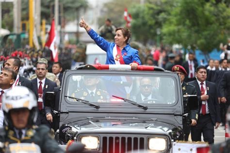 Fiestas Patrias As Se Desarroll La Gran Parada Y Desfile C Vico