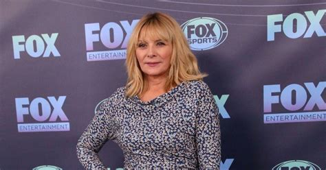 Kim Cattrall Likes Tweets After Sex And The City Reboot Premiere