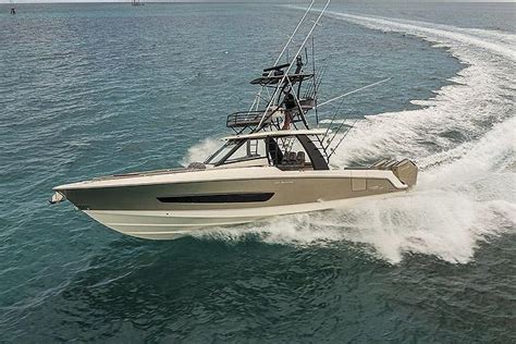 Boston Whaler Outrage Bizkaia Boatshop Uk