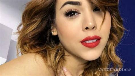 Con Sexy Foto Danna Paola Celebra 9 Millones De Seguidores En Instagram