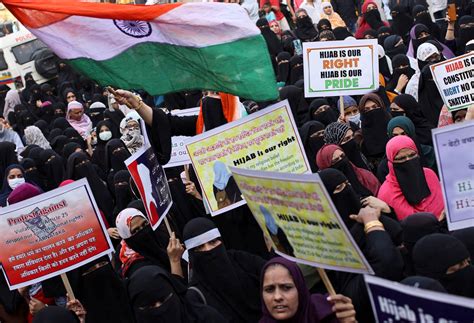 In Hijab Row Critics Say Modis Bjp Looking For Votes In Southern