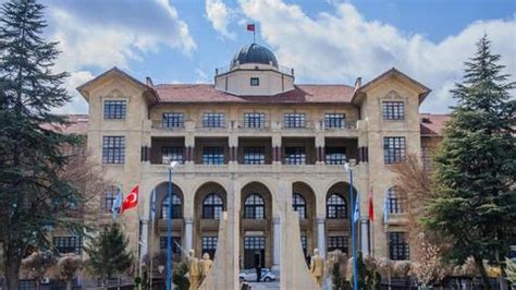 Ankara Hacı Bayram Veli Üniversitesi Fransız Dili ve Edebiyatı 2024