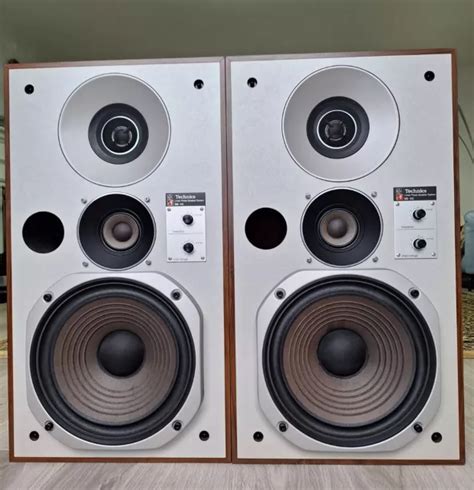 RARE VINTAGE TECHNICS SB X5 Bookshelf Speaker System With Linear Phase