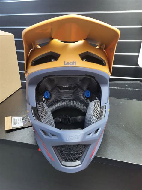 Kask Rowerowy LEATT MTB Gravity 4 0 V23 ENDURO DH FF Full Face