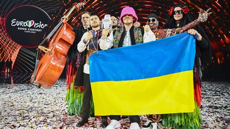 Ucraina I Vincitori Dell Eurovision Hanno Venduto Il Trofeo Per