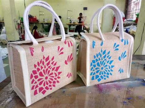 Customised And Natural Jute Bag At Best Price In Hooghly L J Export