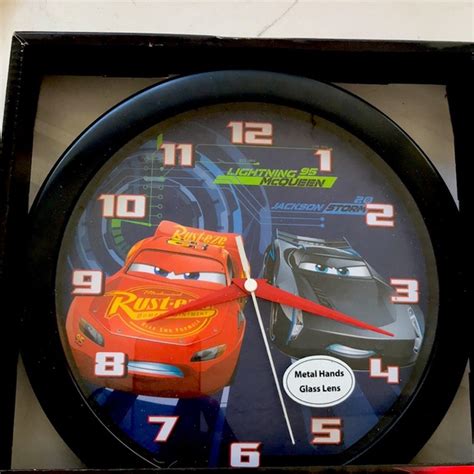 Esitellä 76 imagen lightning mcqueen wall clock abzlocal fi