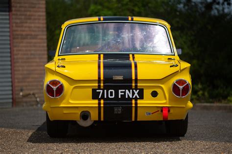 Motorsport Showroom Motorsport Showroom Exclusive 1961 Mk1 Ford