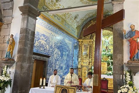 S Mbolos Da Jmj De Novo Na Ilha Terceira Igreja A Ores