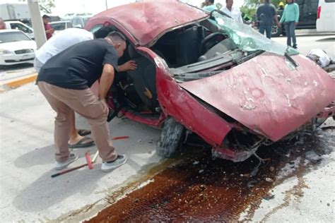 Hombre Muere Al Volcar Su Auto En La Avenida Colosio En Canc N Poresto