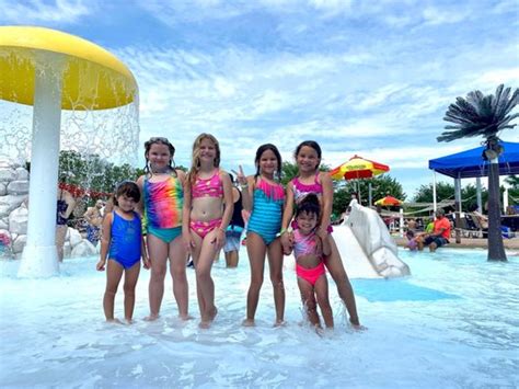 HAWAIIAN FALLS GARLAND - Updated June 2024 - 51 Photos & 70 Reviews ...