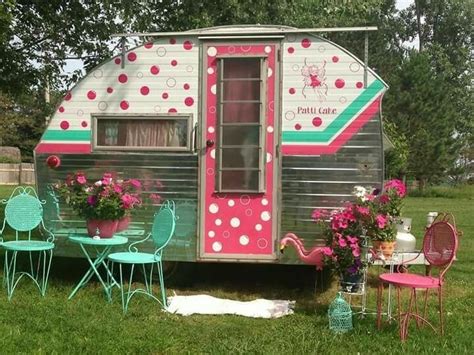 Glamping Vintage Campers Trailers Retro Campers Vintage Caravans