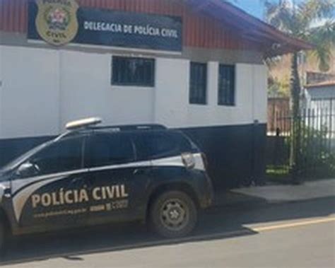 Homem é preso em flagrante após desferir soco no rosto e chutar pernas