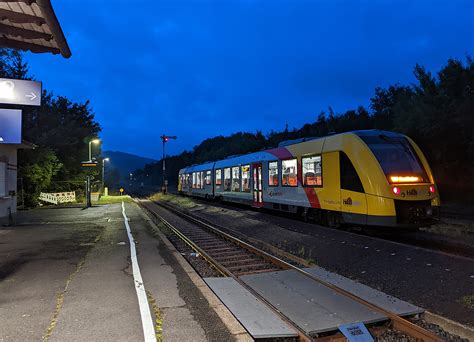 Fr Hmorgens Im Bahnhof Herdorf Der Vt Der Hlb Hessische