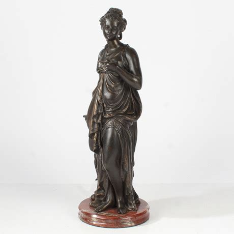 UN ESTUDIO EN BRONCE DE LOS SIGLOS XIX XX DE UNA DAMA CLÁSICA SOBRE UNA