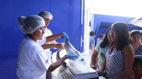 Pescados a precios económicos llegan a Puente Piedra Noticias