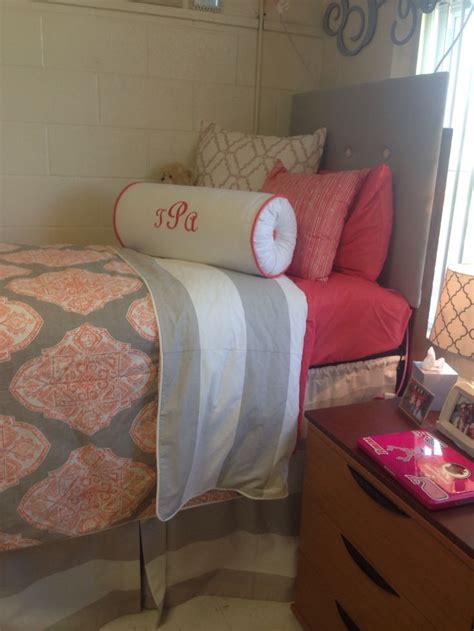 Preppy College Dorm Room