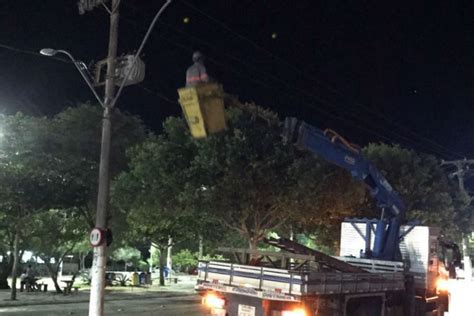 Prefeitura Inicia Trabalhos De Troca De L Mpadas Na Rede De Ilumina O