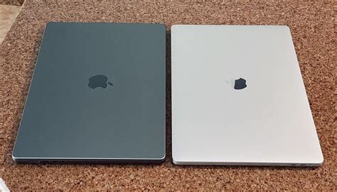 Space Grey Vs Silver Macbook Pro 2024 - Godiva Ruthie