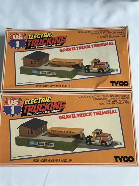 Lot 176 – TYCO HO Scale Electric Truck Accessoires – The Lodge Auction ...