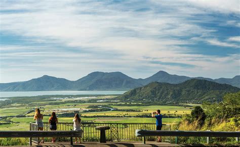 Visit Scenic Kuranda Cairns And Great Barrier Reef