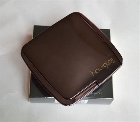 Hourglass Ambient Lighting Powder Dim Light Review Hourglass Ambient Lighting Powder Dim