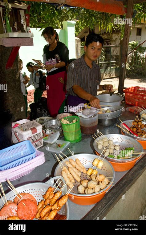 Street Food Vendor In Rangoon Yangon Burma Myanmar Stock Photo Alamy